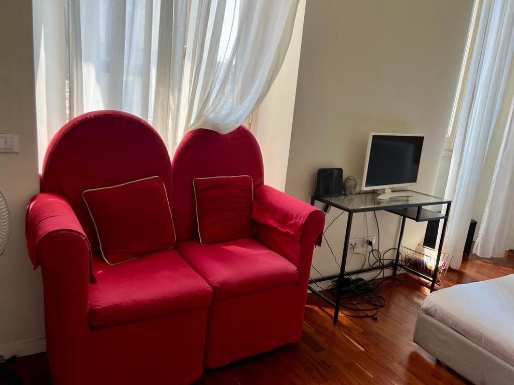 Ticinese 38 - Incantevole Appartamento Nel Centro Милан Экстерьер фото
